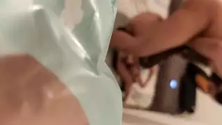 فيديو سري محلي الصنع: جلسة إكس إكس إكس للجد مع عاهرة مراهقة