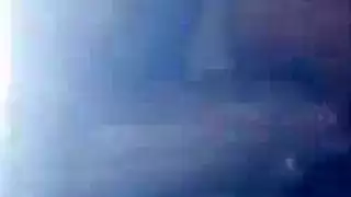 المرأة الناضجة ذات الشعر الأسود الطويل ، فإنه يمارس الجنس مع ابنها في وقت متأخر بعد الظهر