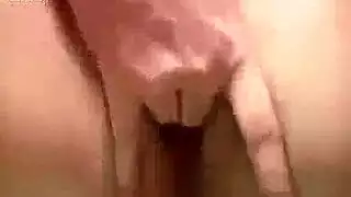 ملابس السباحة وحشي المقيد