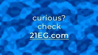 عاهرات سحاقيات يتناولن بعضهن في جناح فندق فاخر